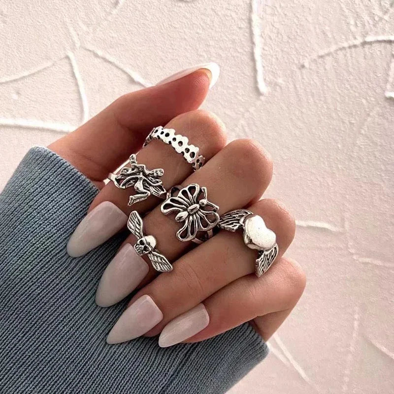 EPSINIA™ “Wave Leaf” Set — 11-Piece Geometric Hollow Ring Collection · Minimalist Gold Knuckle & Band Rings for Women and Men