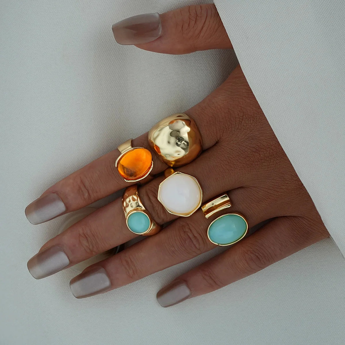 EPSINIA™ “Aurora” Set — 7-Piece Retro Irregular Gemstone Rings · Geometric Gold Opening Rings (2025 Edition),