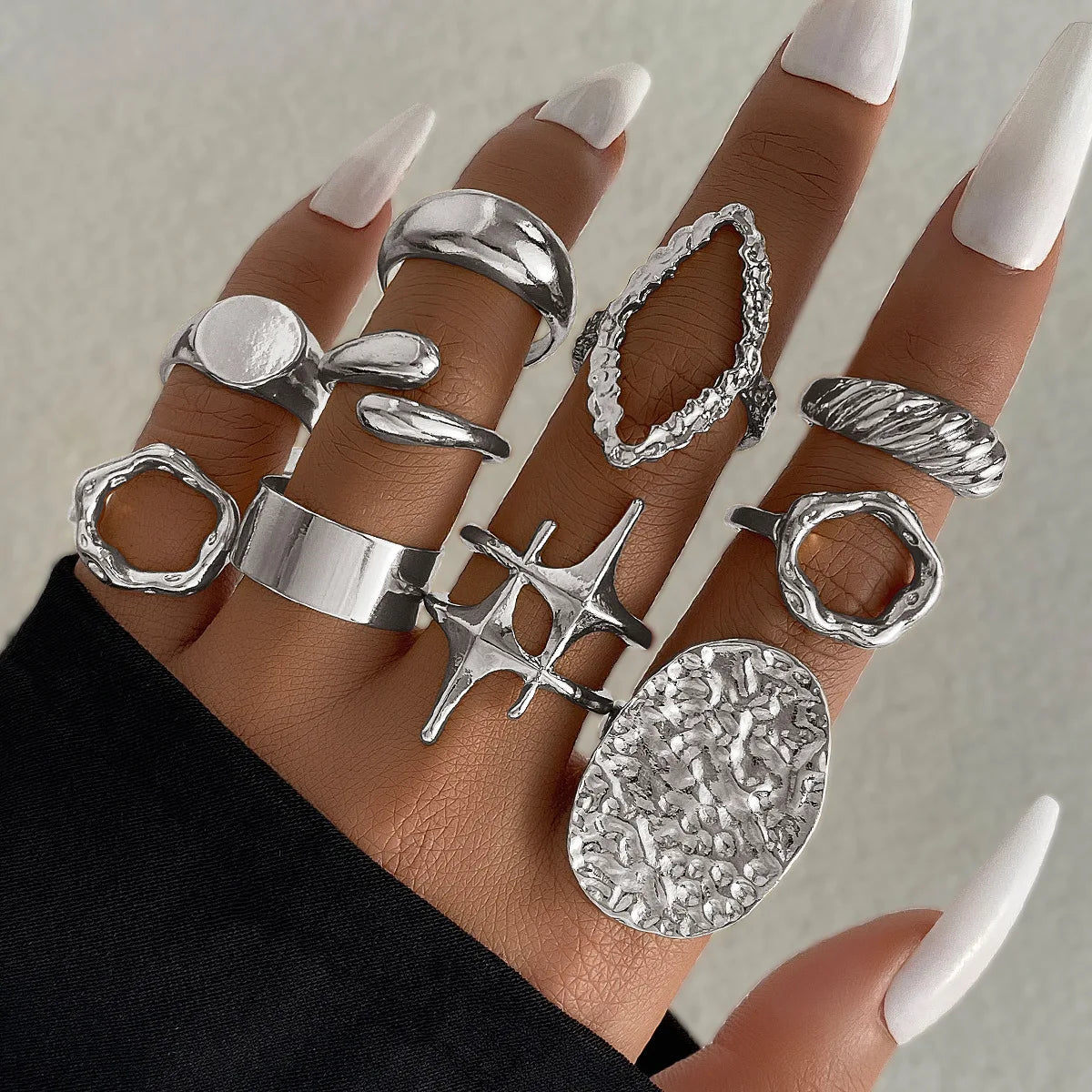 EPSINIA™ “Aqua Lines” Set — 15-Piece Irregular Metal Rings · Smooth Water Droplet Design · Unisex Retro Boho Jewelry Collection