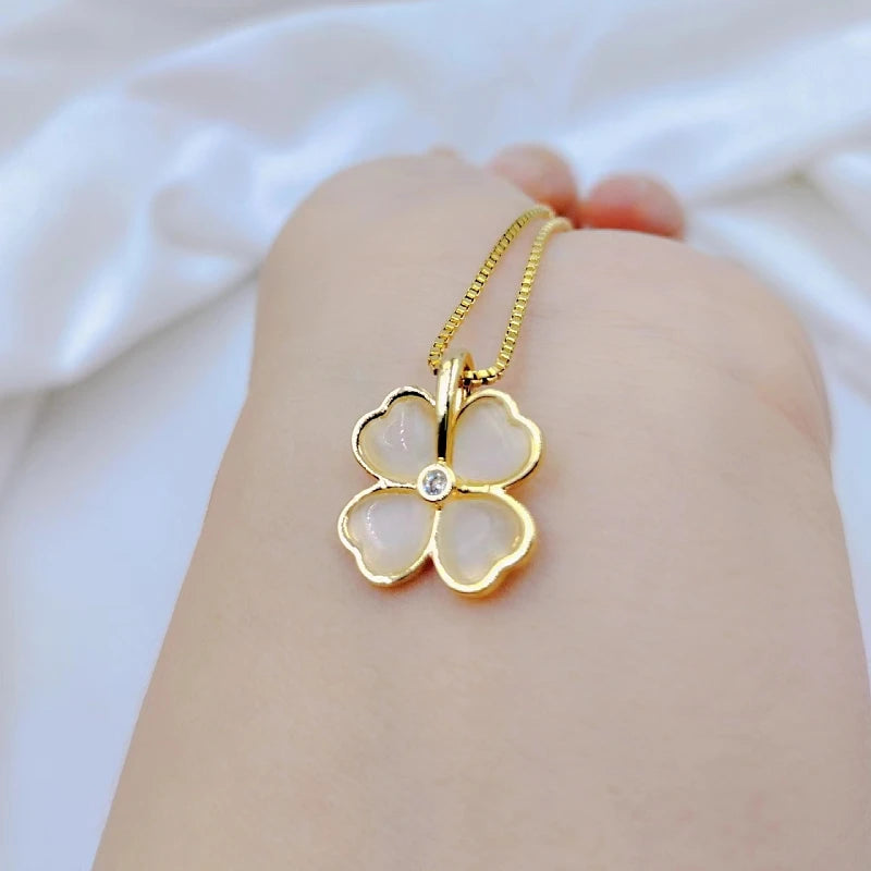 EPSINIA “Fleur d’Amour” Necklace — Light Luxury Stainless Steel Clavicle Chain