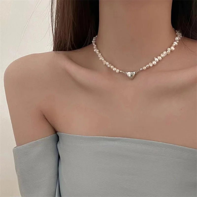 EPSINIA “Luna” Pearl Chain Necklace — Minimal Heart Pendant, Modern Korean Jewelry