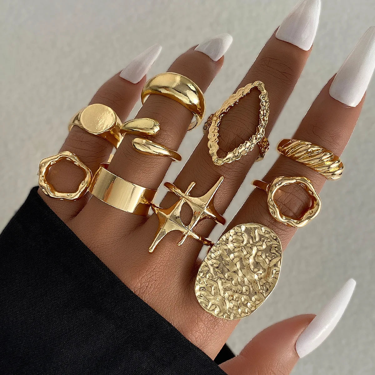 EPSINIA™ “Aqua Lines” Set — 15-Piece Irregular Metal Rings · Smooth Water Droplet Design · Unisex Retro Boho Jewelry Collection