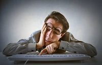 Digital Fatigue Is Real: How Screens Drain Your Skin and Energy